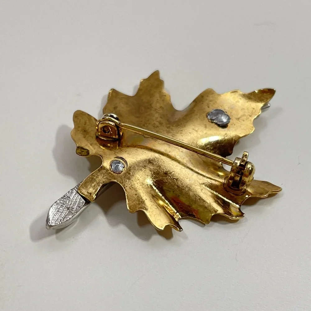 Vintage Mixed Metal Fall Autumn Leaf Boho Cottage Core Fairy Core Pin / Brooch